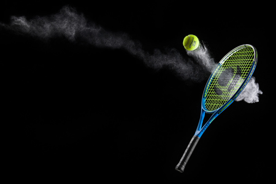 Dynamic and creative product advertising photography: sports equipment / © Saša Huzjak / SHtudio.eu