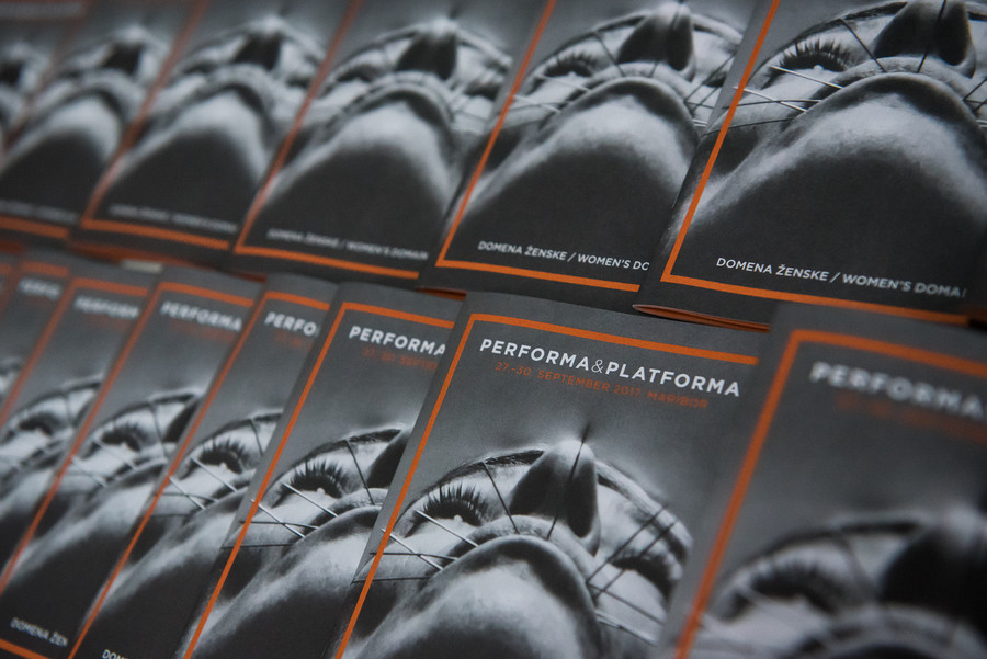 Photographing press conferences, public debates, lectures and exhibition openings / © Saša Huzjak / SHtudio.eu