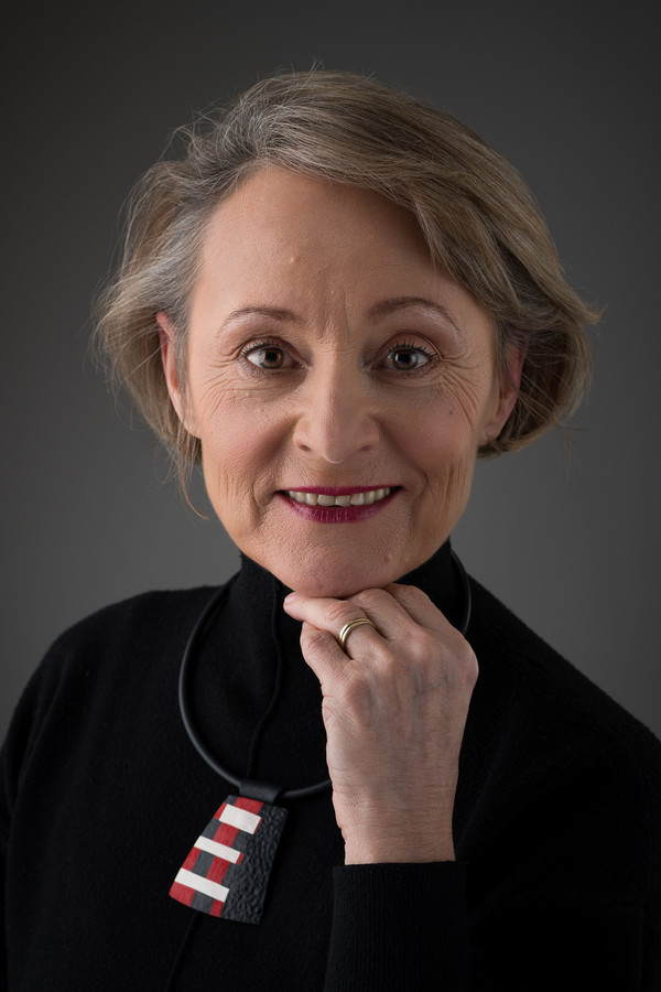 Studijski portret: Minka Veselič Kološa / © Saša Huzjak / SHtudio.eu