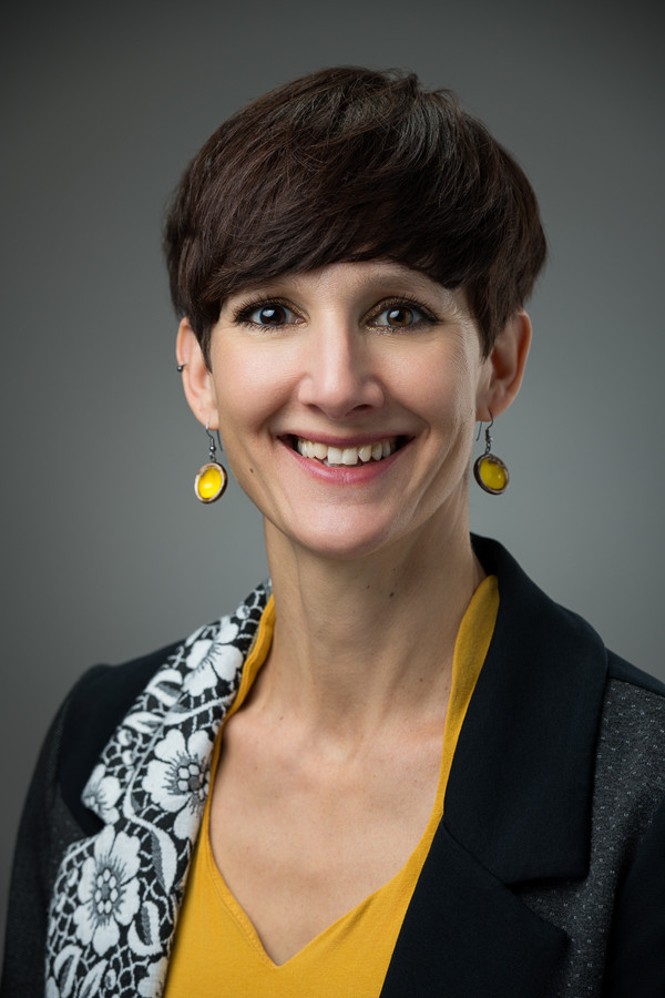 Poslovni portret u studiju / &copy; Saša Huzjak / SHtudio.eu